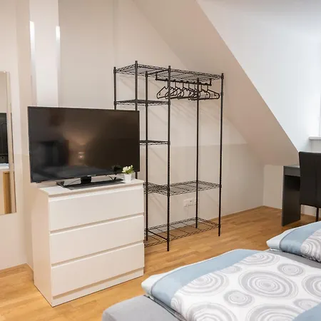 Paky 00317 Appartement